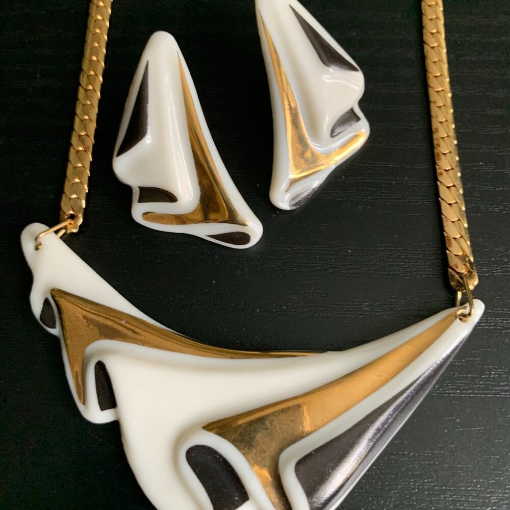 Avon Porcelain Necklace & Earrings